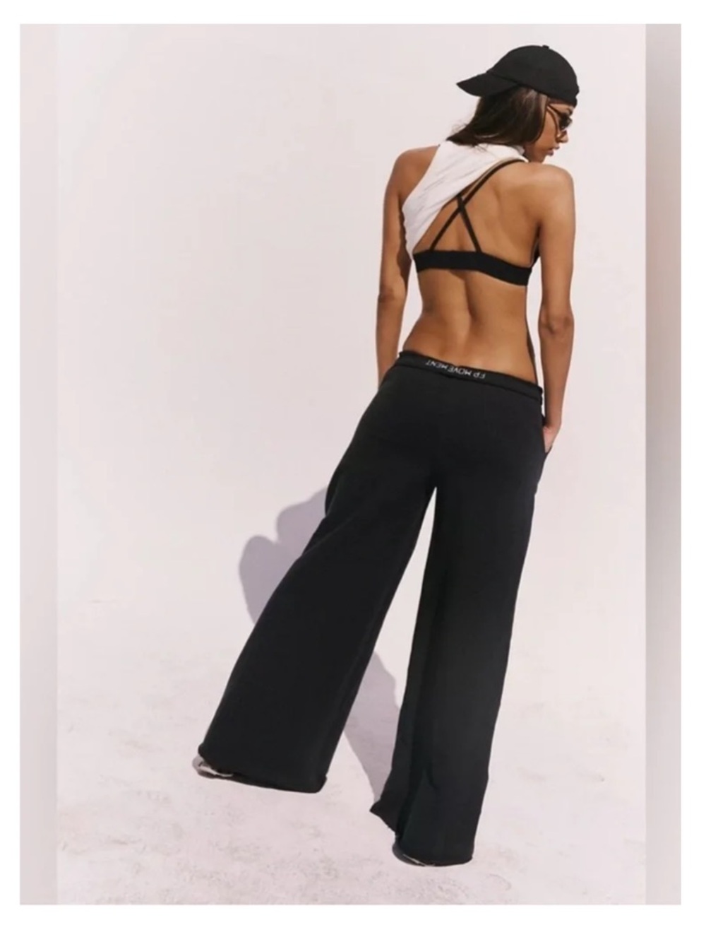Free People Movement For The Win Black Wide Leg Barrel Sweatpant Joggers Sz Med - Picture 2 of 11